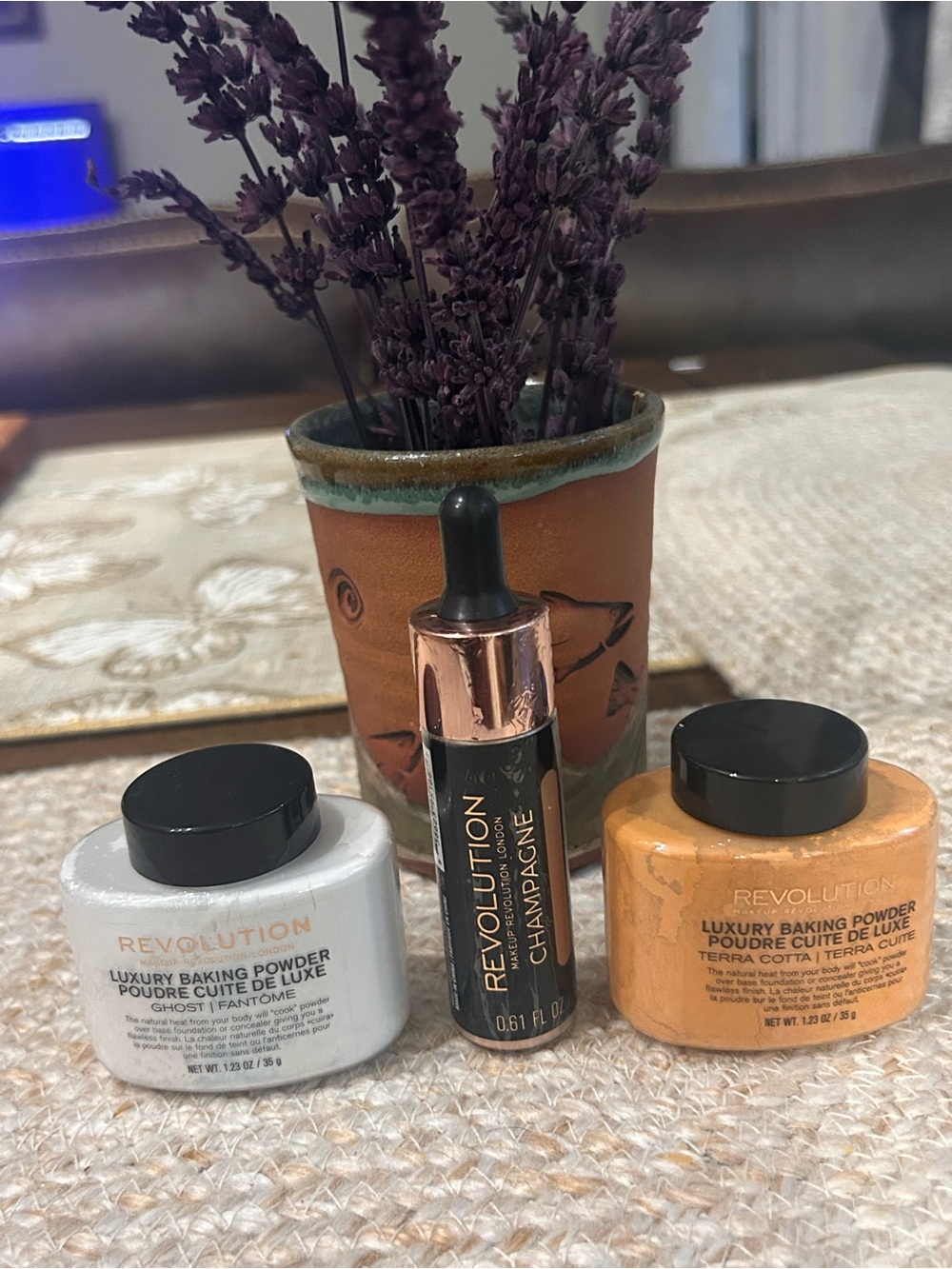 Revolution White and Orange Baking Powder Duo with Champagne Liquid Highlighter